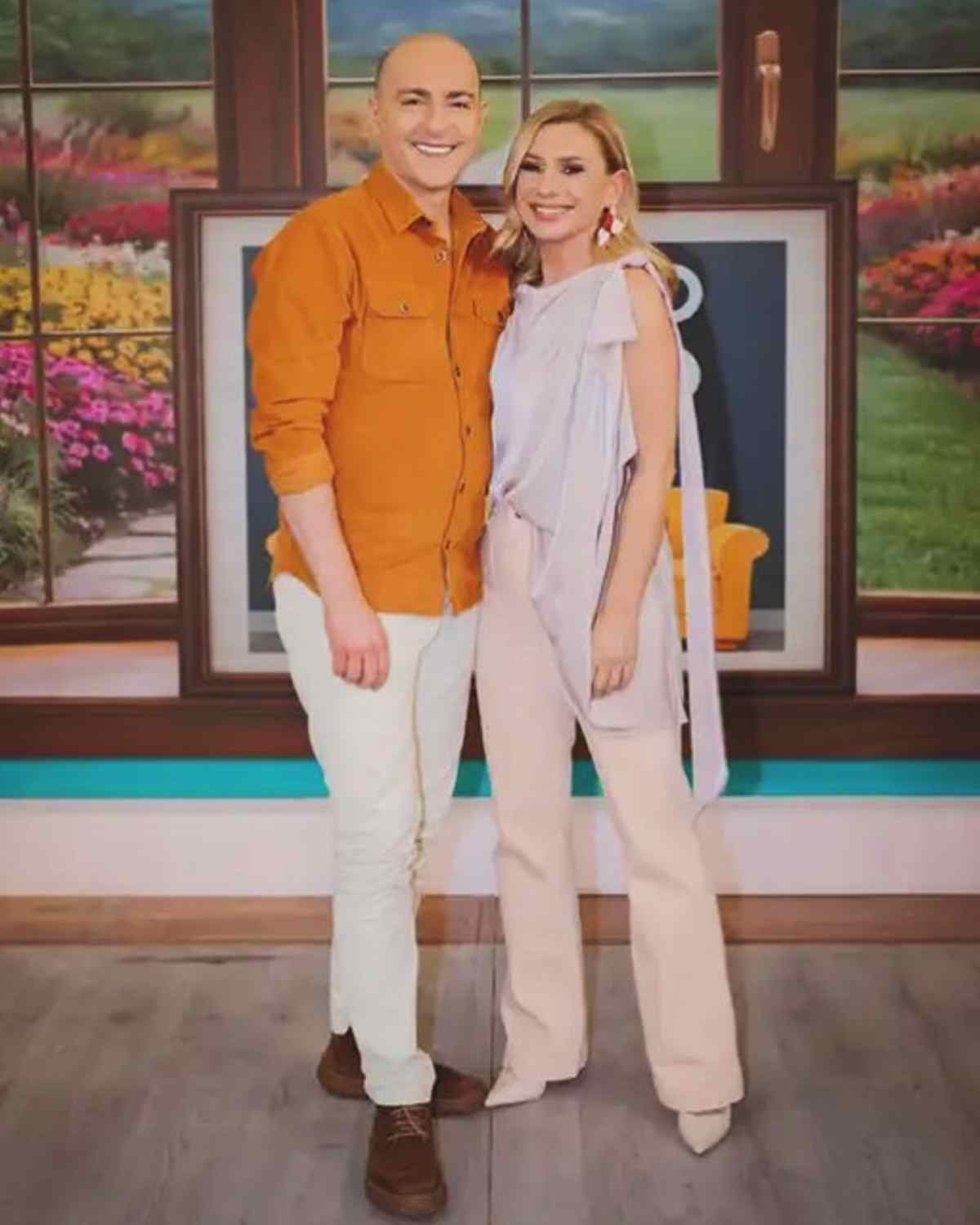 Η Κατερίνα Καραβάτου με τον Θανάση Αλευρά