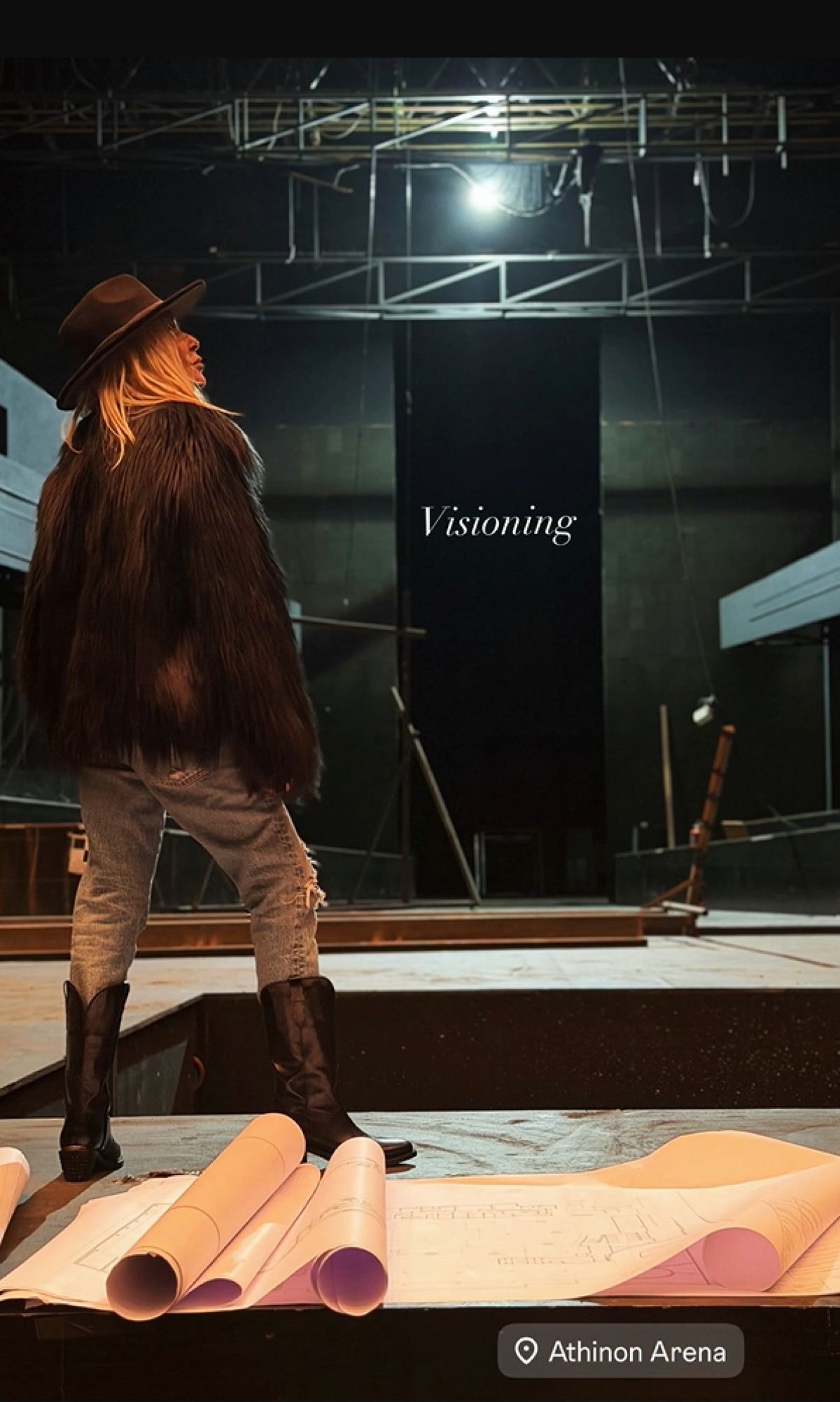 Η Άννα Βίσση στο νέο της μαγαζί