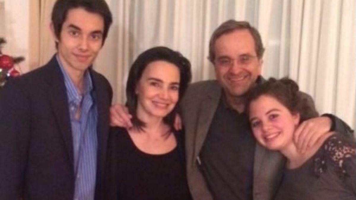 Ο Αντώνης Σαμαράς με τη Λένα Σαμαρά και τον Κώστα Σαμαρά