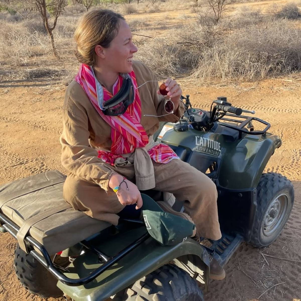 Ο Φίλιππος Ντε Γκρες και η Νίνα Φλορ στην Αφρική