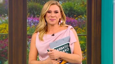 Κατερίνα Καραβάτου, Σαββατοκύριακο παρέα