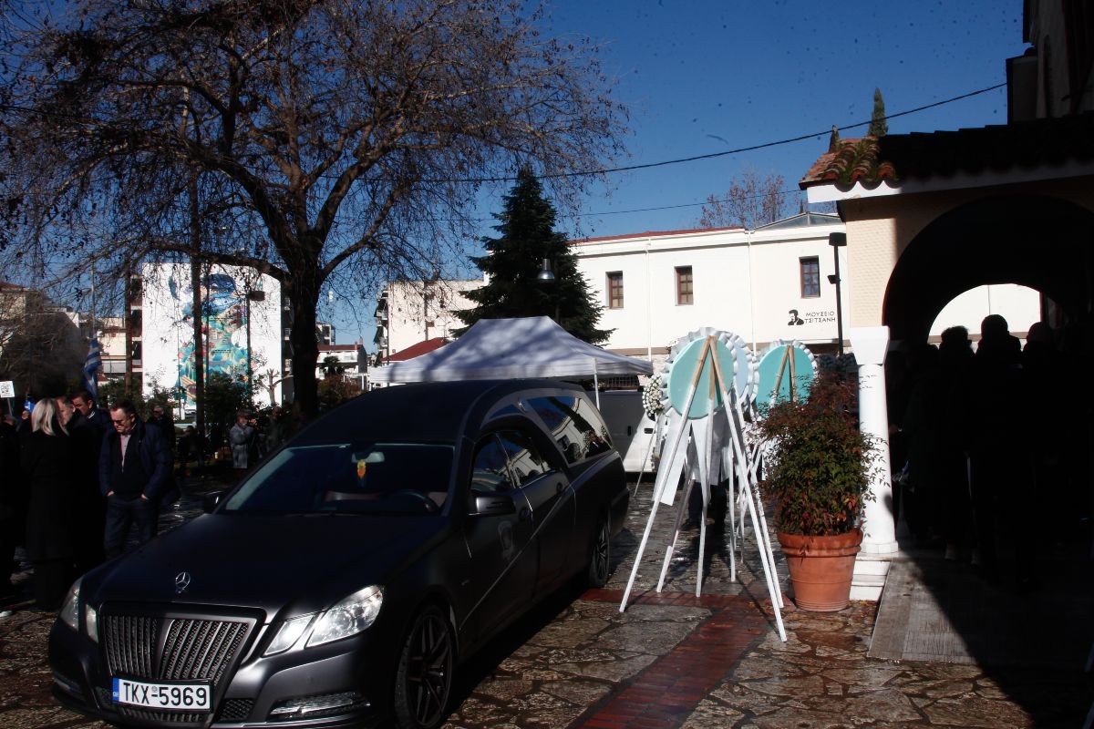 Κηδεία Έλενας Κατσαρού