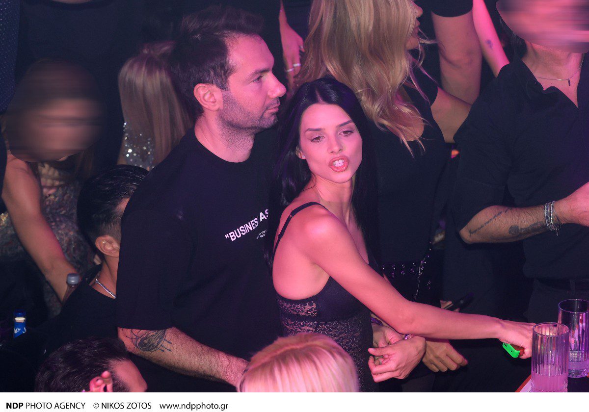 Παπάς Άννα Μπεζάν