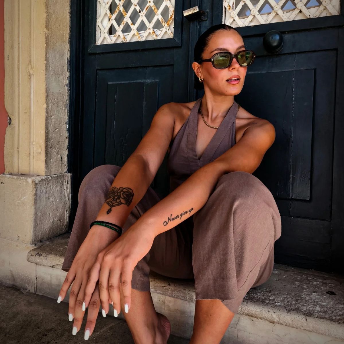 Η σύντροφος του Ιωάννη Ρέβη