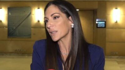 Η Ανθή Βούλγαρη στο Super Κατερίνα