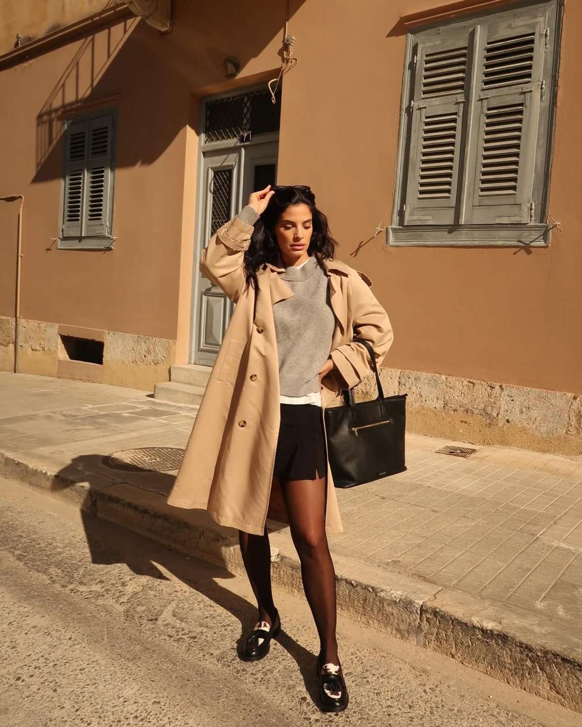 Η Χριστίνα Μπόμπα σε βόλτα στην Αθήνα