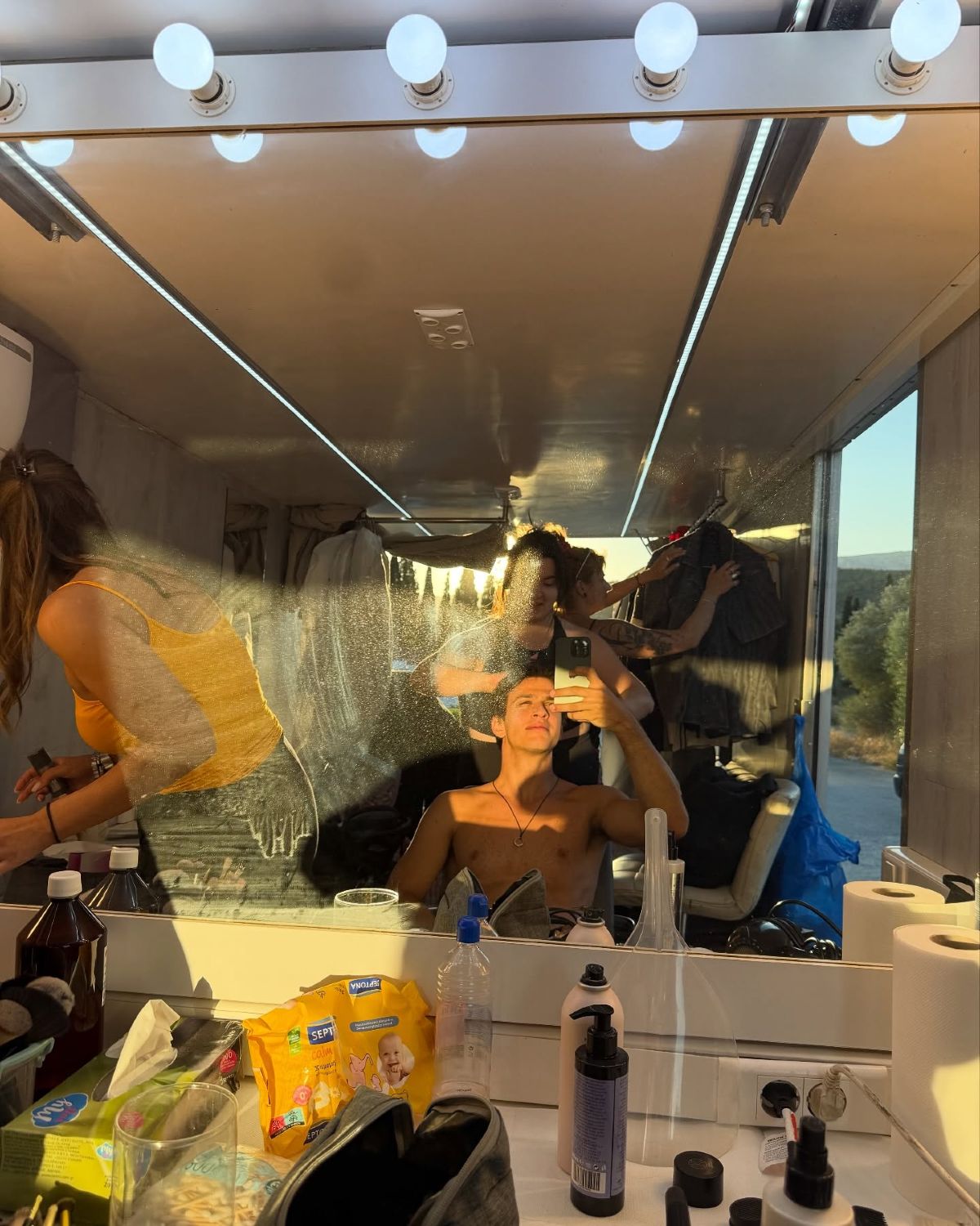 Backstage φωτογραφία από τα γυρίσματα της σειράς, Ο Δικαστής