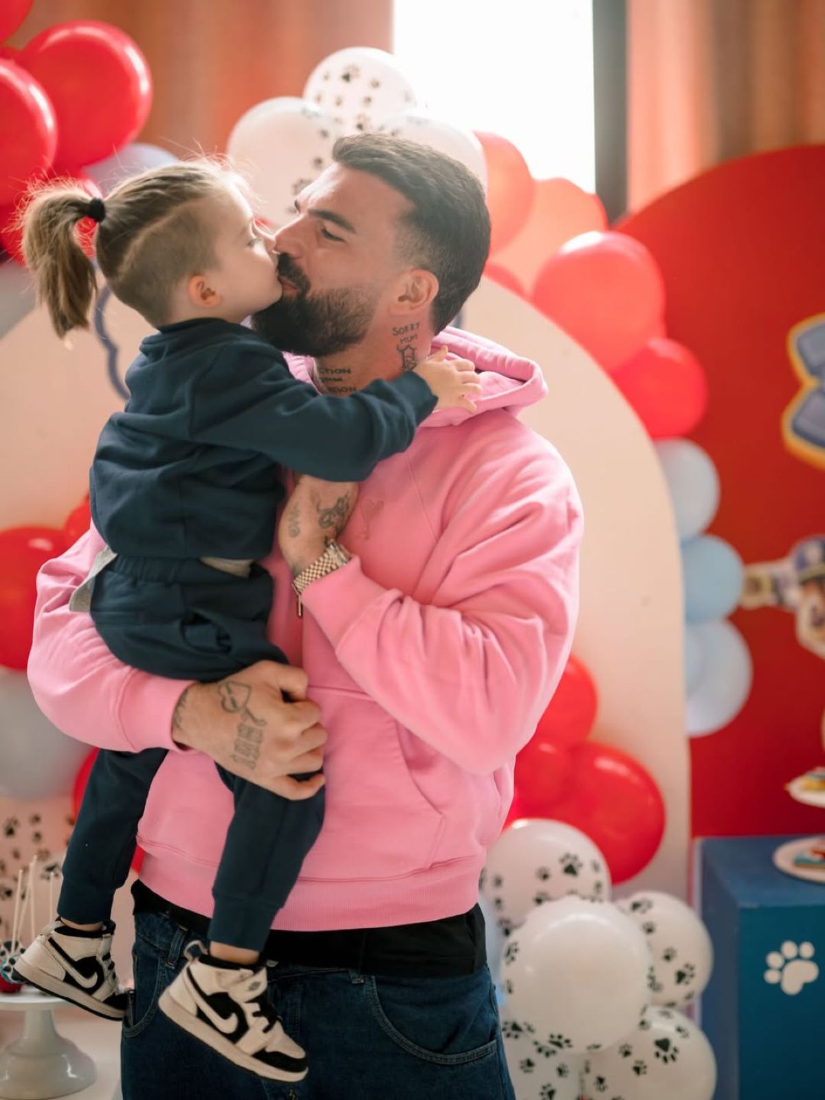 Η ανάρτηση του Δημήτρη Αλεξάνδρου από τα γενέθλια του Πάρη