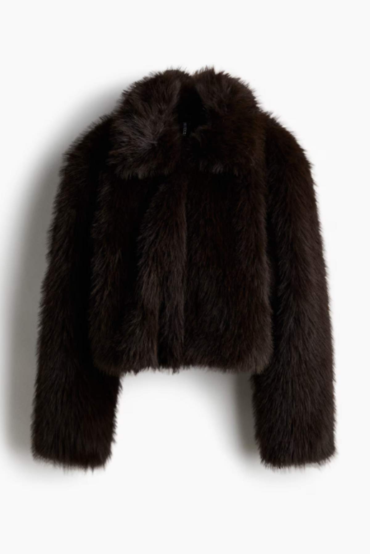 Η κομψή τάση που φοράνε οι Γαλλίδες με τα τζιν τους μέχρι την άνοιξη