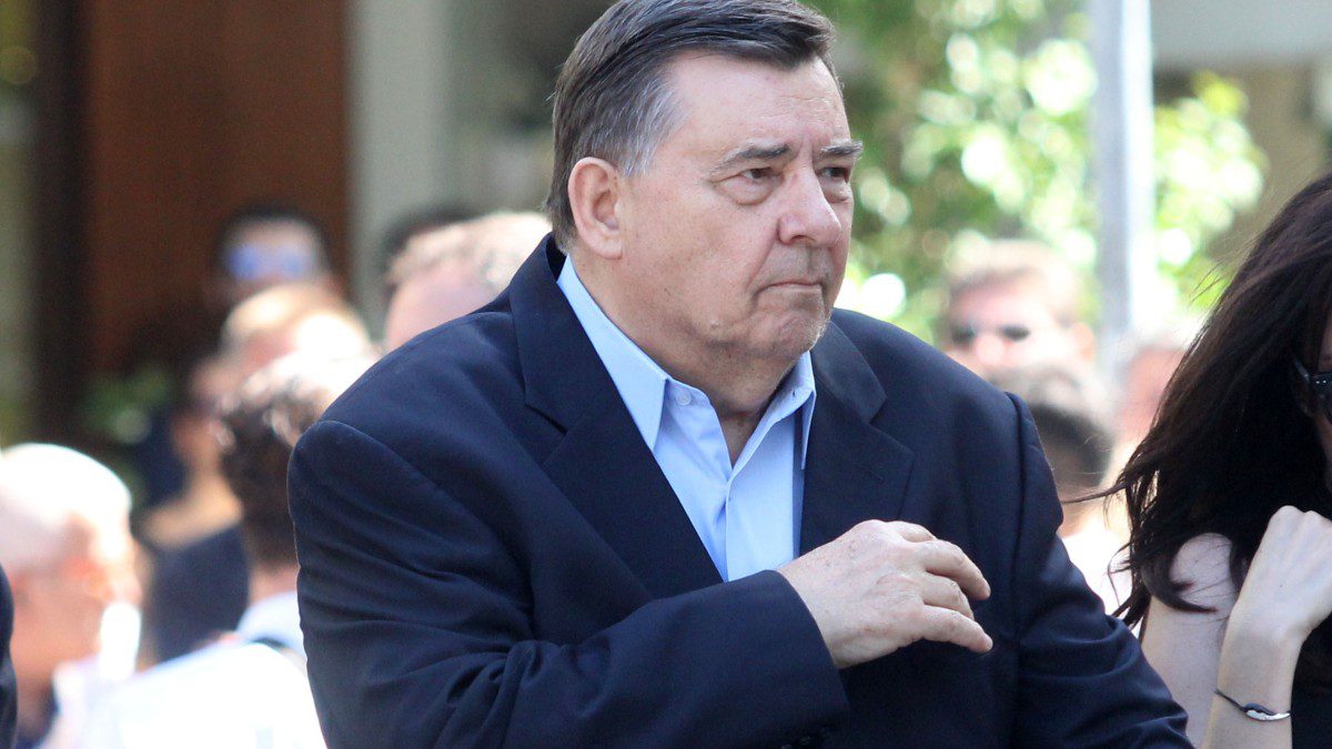 Ο Γιώργος Καρατζαφέρης σε έξοδό του