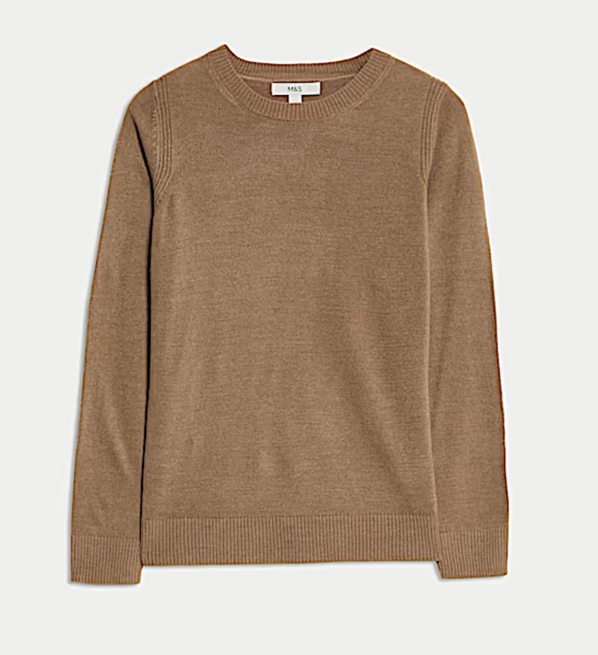 Αυτό το χρώμα στα πουλόβερ είναι η cozy-chic τάση για χειμερινές εμφανίσεις