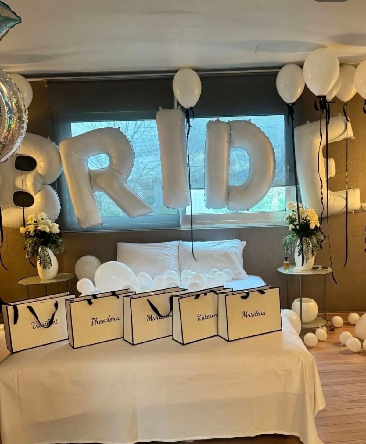 Παντρεύτηκαν ο Σάκης Κατσούλης και η Μαριαλένα Ρουμελιώτη