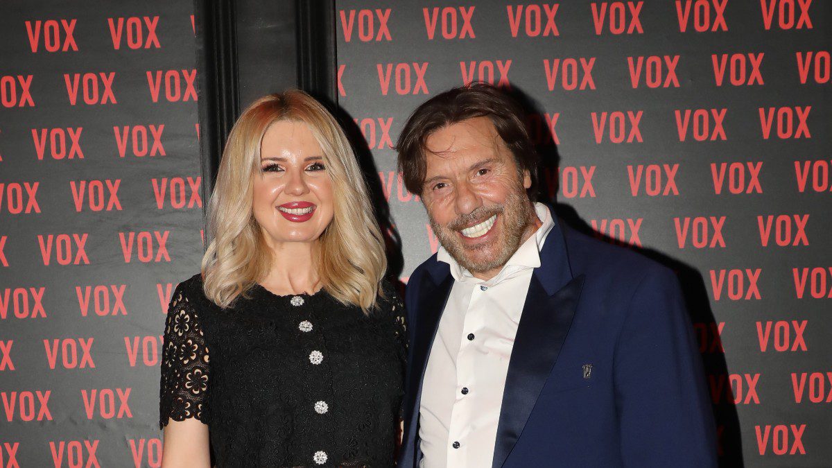 Στράτος Τζώρτζογλου - Σοφία Μαριόλα