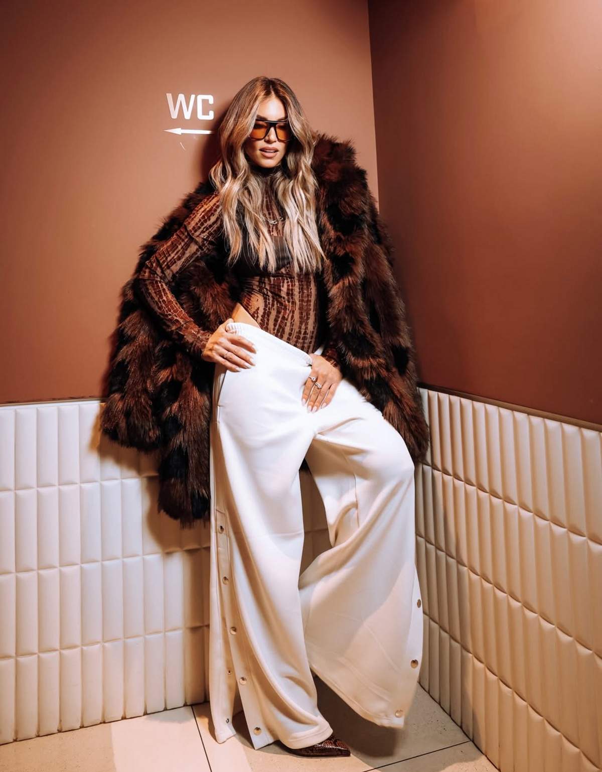 Αθηνά Οικονομάκου σε φωτογράφιση