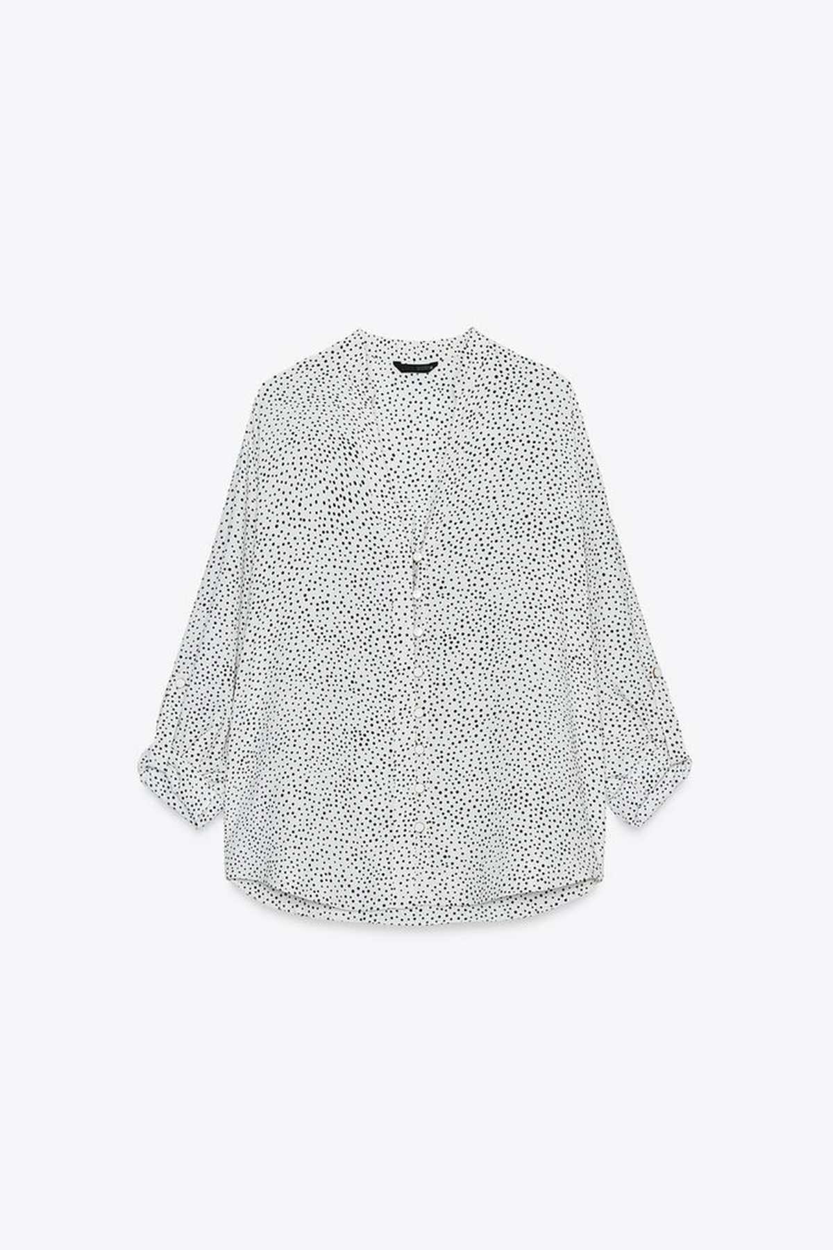 Δες τι αγοράζουν οι κομψές 50άρες από τη Zara στις εκπτώσεις - Κάτω από 20 ευρώ