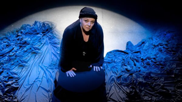 Η Κυρά της Ρω