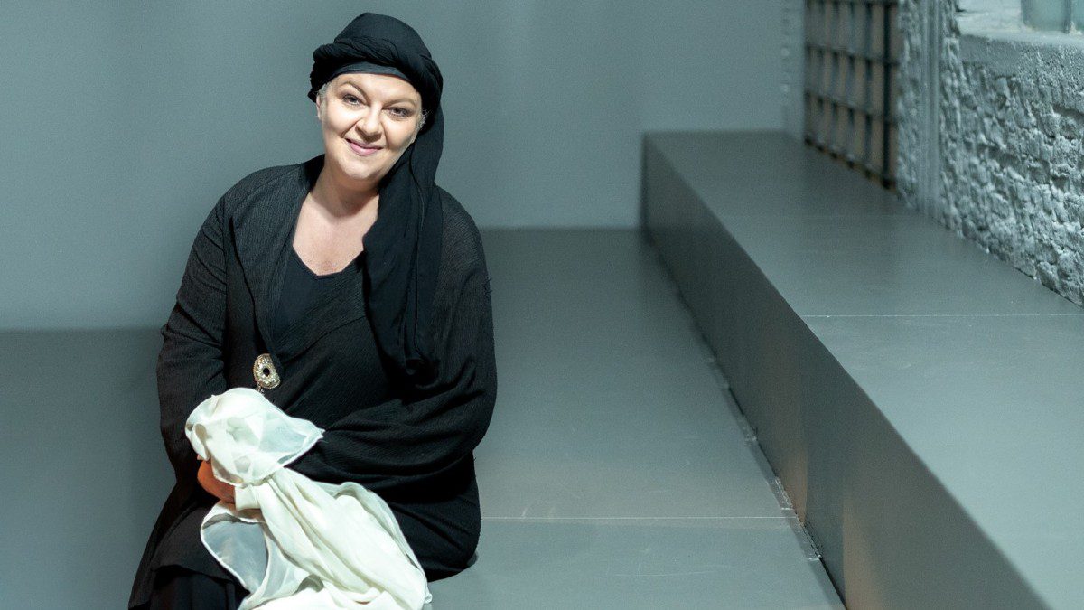 Η Κυρά της Ρω