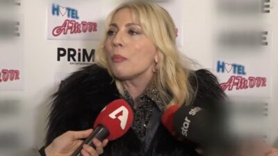 Σμαράγδα Καρύδη