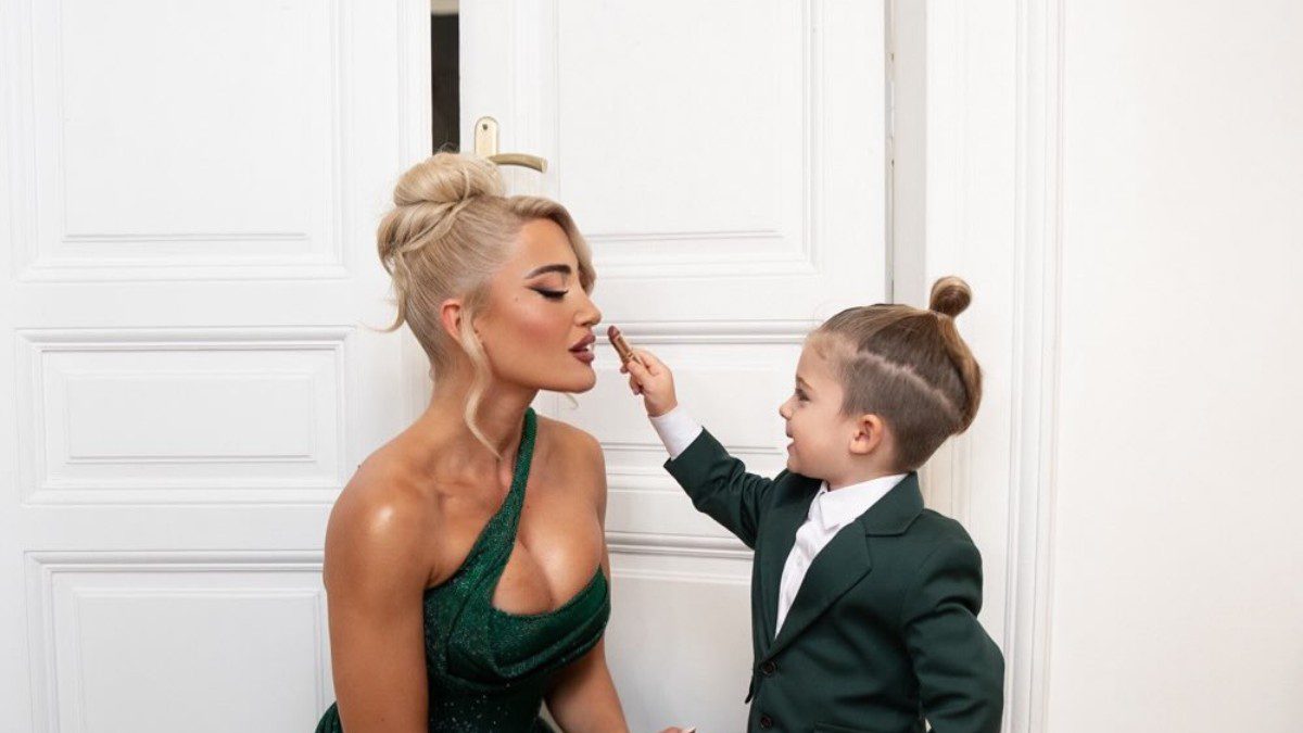 Η Ιωάννα Τούνη με τον γιο της, Πάρη