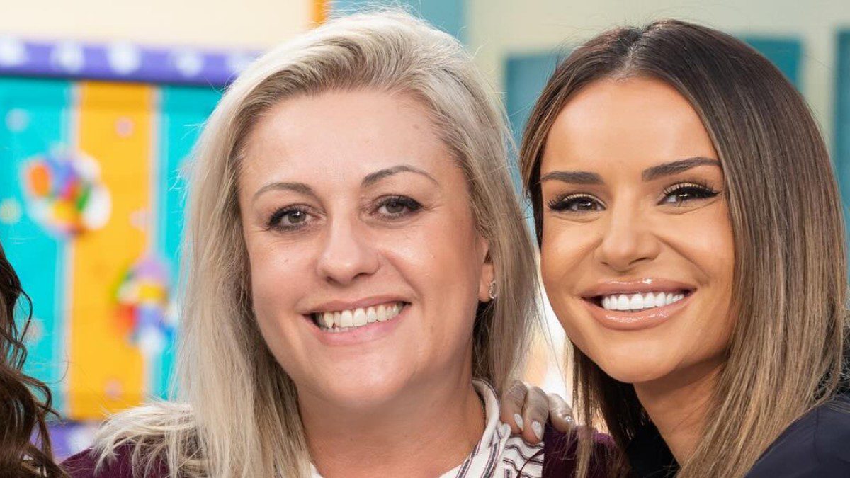 Η Γωγώ Σαμπάνη με την Ελένη Τσολάκη