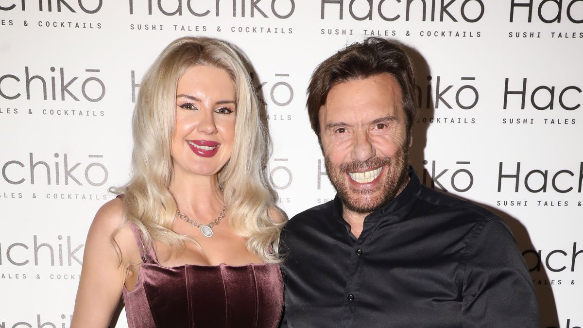 Στράτος Τζώρτζογλου - Σοφία Μαριόλα