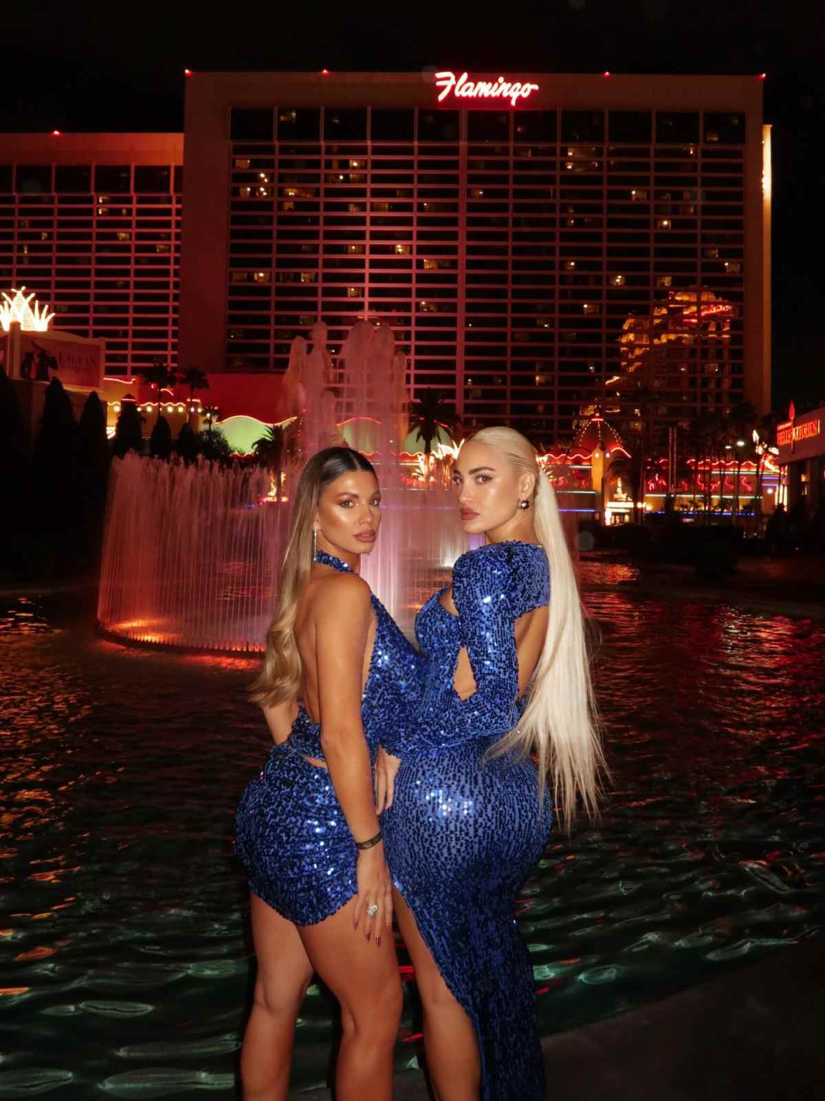 Η Ιωάννα Τούνη με τη φίλη της, Έφη