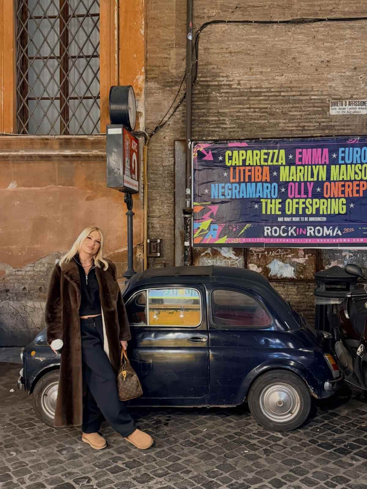 Η ανάρτηση της Φαίης Σκορδά από την Ιταλία