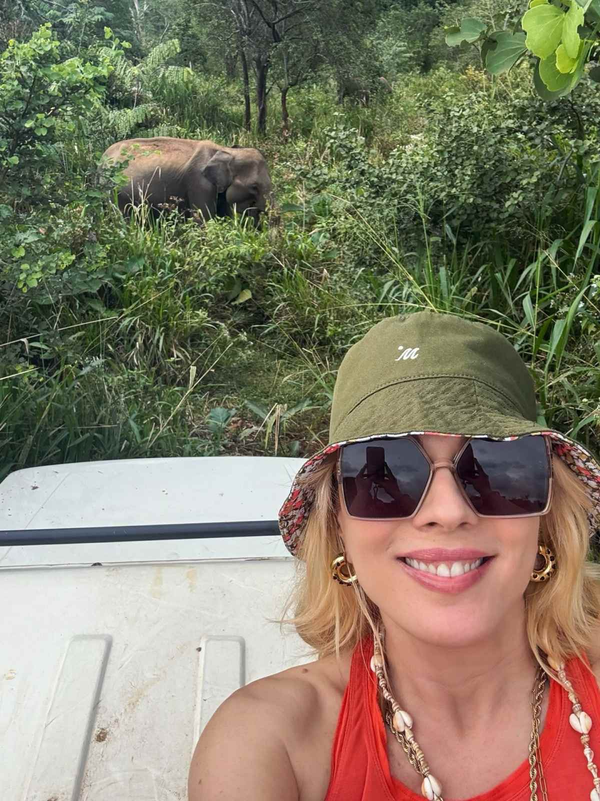 Η Σμαράγδα Καρύδη στη Σρι Λάνκα