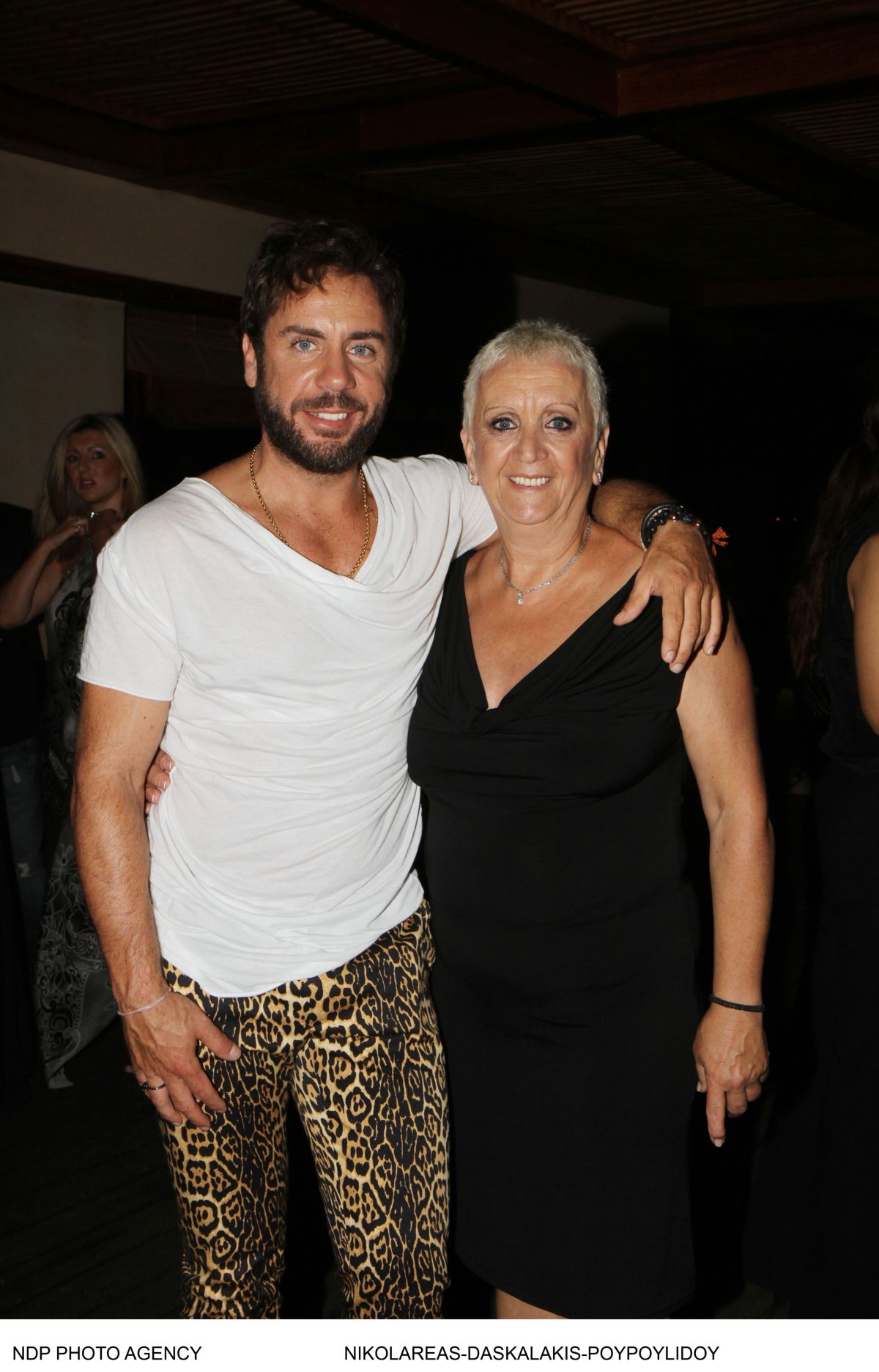 Ο Γιώργος Μαζωνάκης με τη μητέρα του Κλειώ