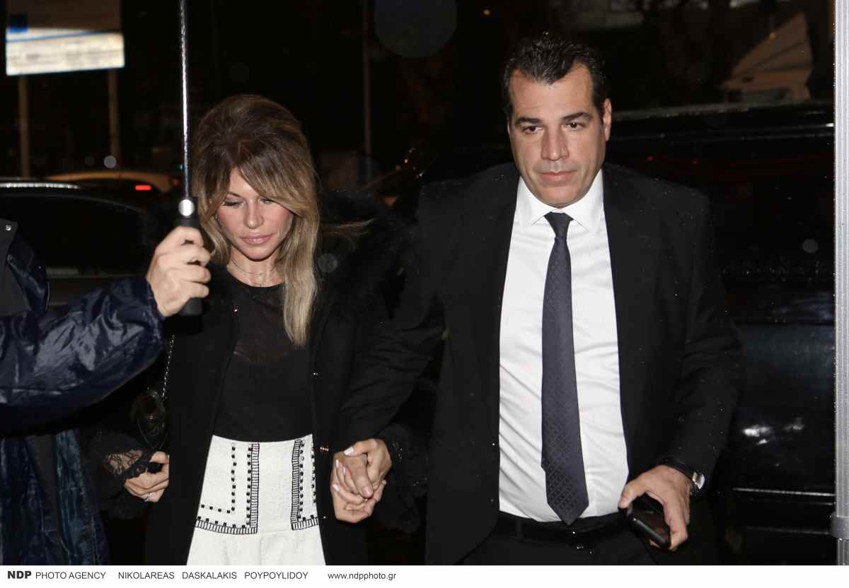 Ο Θάνος Πλεύρης με τη σύζυγό του, Λένα Παπαθεολόγου