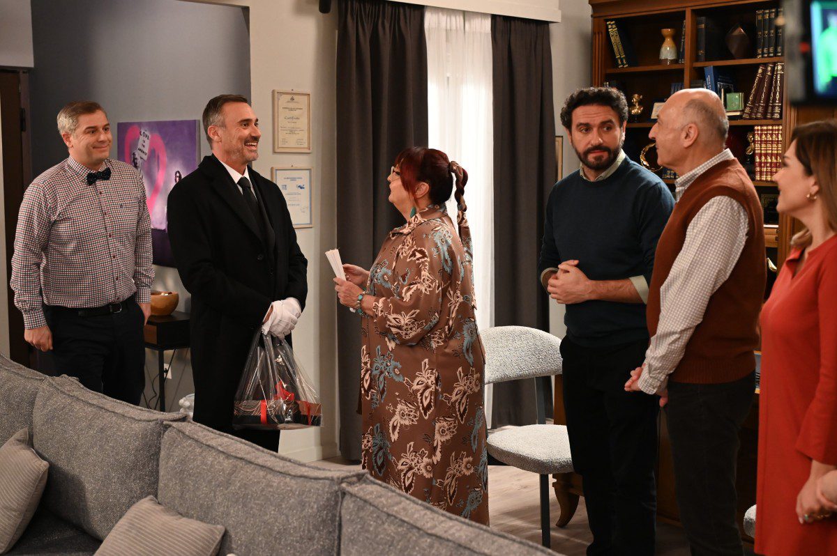 O Γιώργος Καπουτζίδης στο Σόι σου