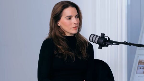 Μελία Κράιλινγκ