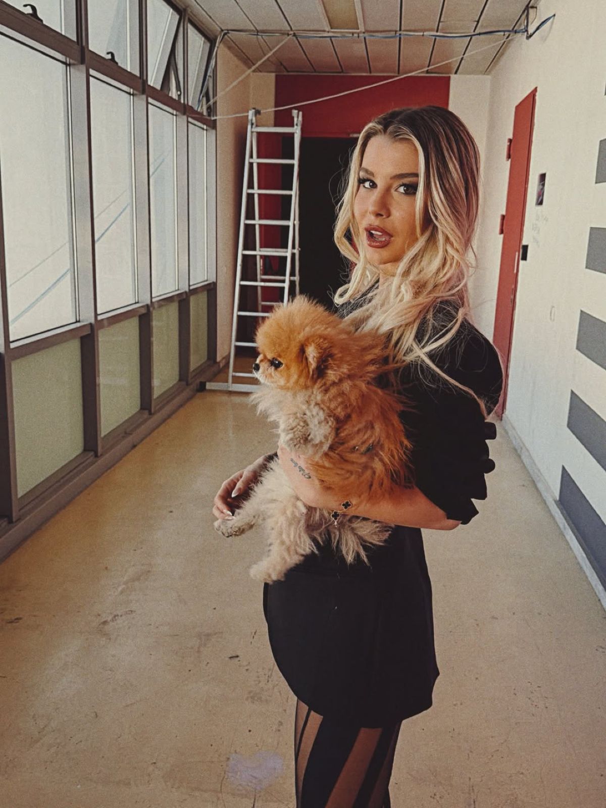 Modern Cinderella J2US