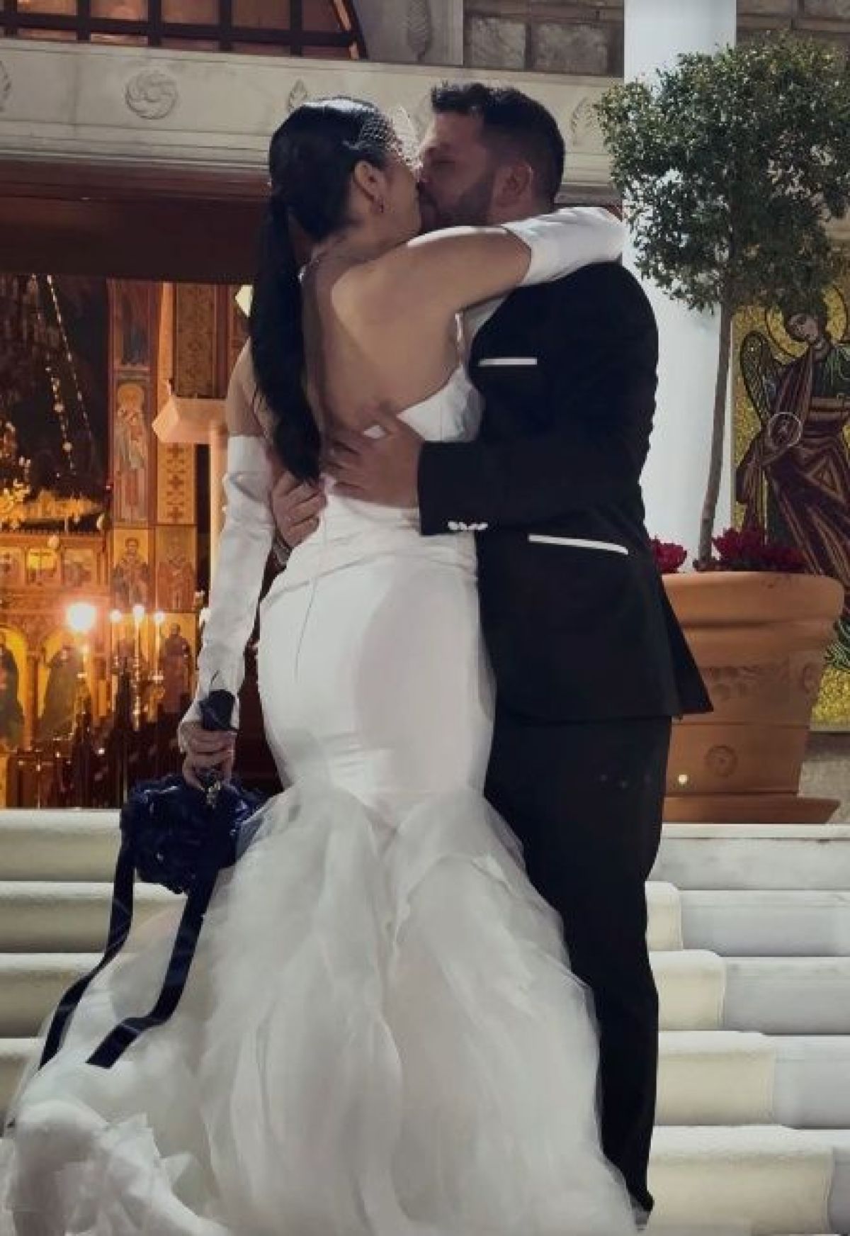 Ο Βασίλης Κουμεντάκος στο γάμο του