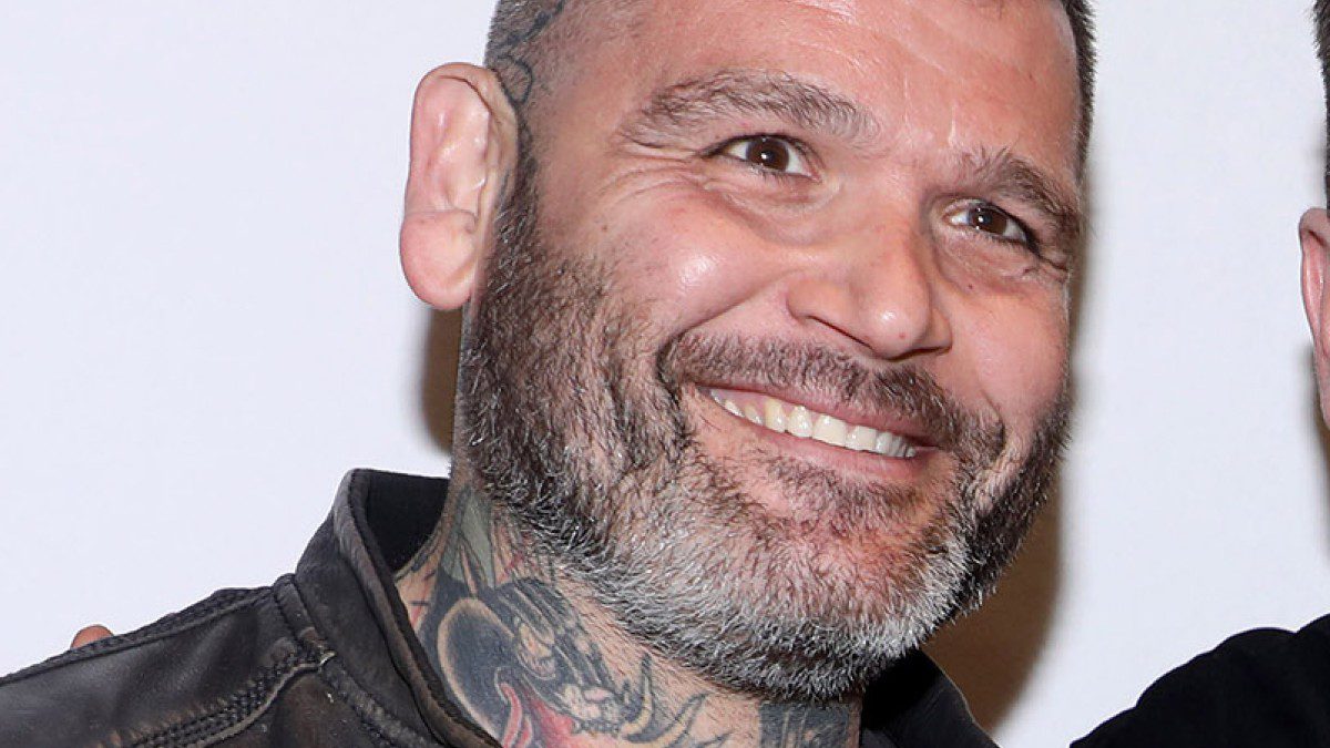 O Διονύσης Αλέρτας σε δημόσια έξοδό του