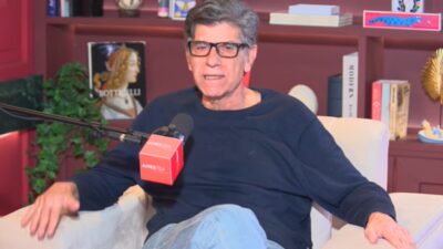 Ο Γιάννης Μπέζος στο Youtube