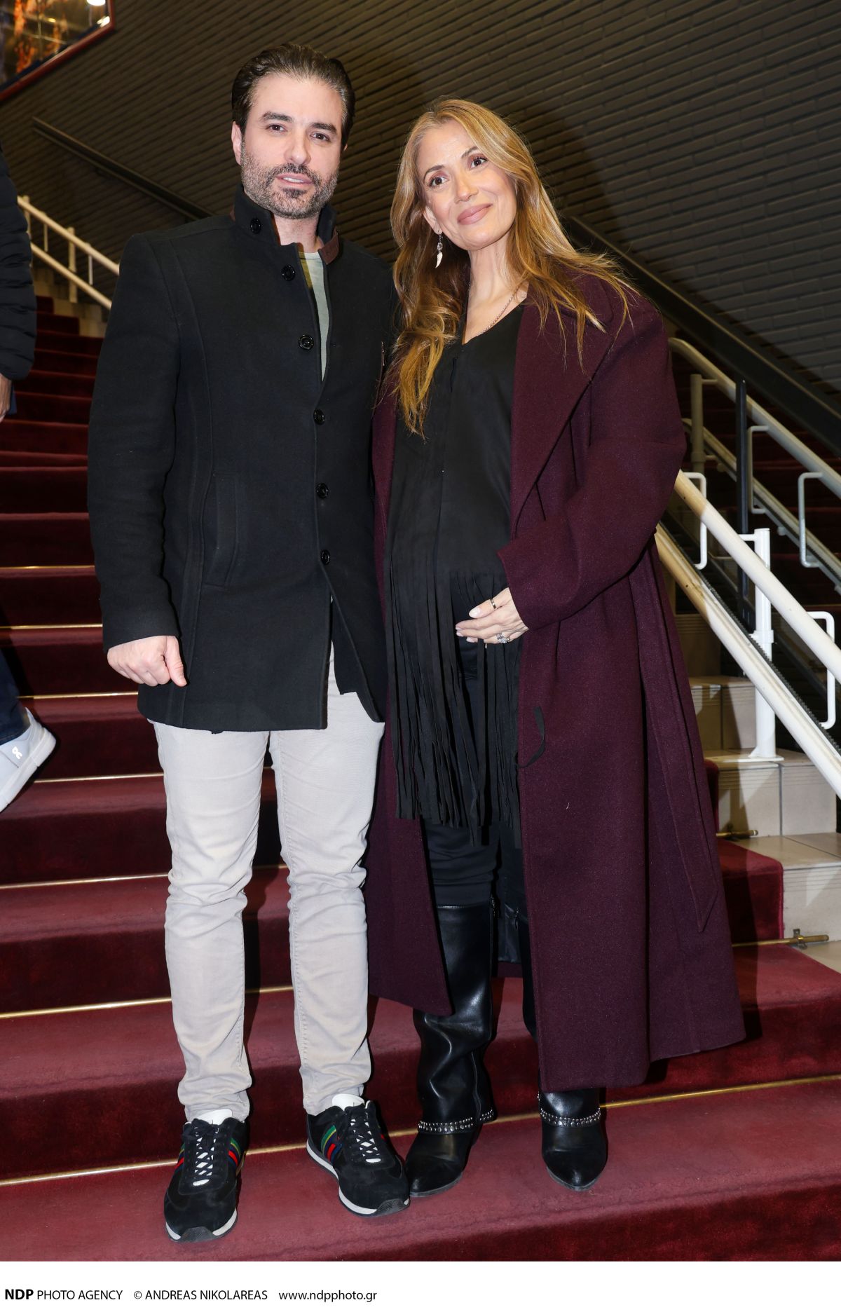 Γιώτα Τσιμπρικίδου: Με φουσκωμένη κοιλίτσα στο θέατρο δυο μήνες πριν γεννήσει (Φωτογραφίες)