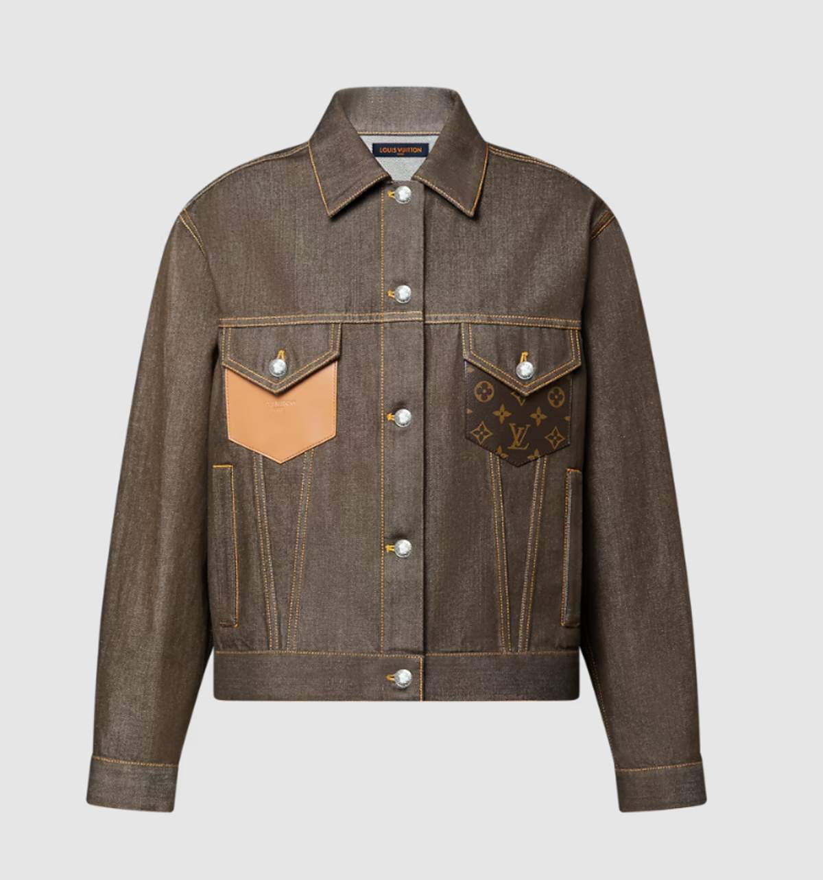 Ιωάννα Τούνη: Με πανάκριβο total look Louis Vuitton στην έρημο της Αραβίας - Πόσο κοστίζει