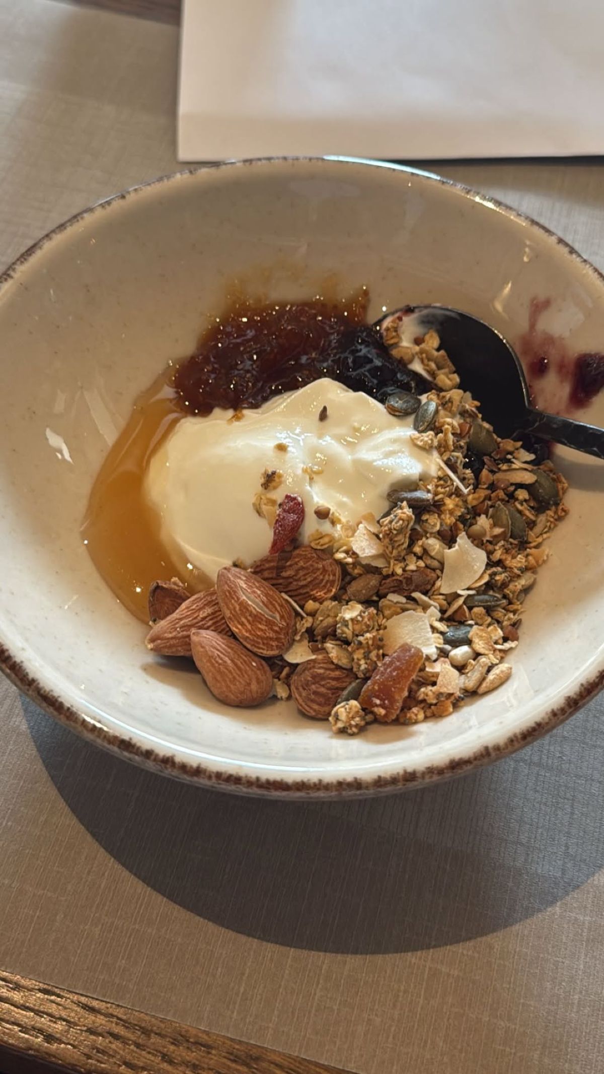 Καινούργιου & Κουτσουμπής: Απόδραση σε πολυτελές ξενοδοχείο στην Αρκαδία - Πόσο κοστίζει η βραδιά (Φωτογραφίες)