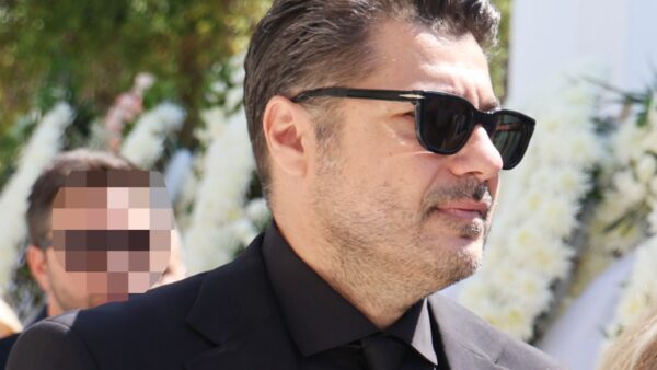 Λάμπρος Κωνσταντάρας