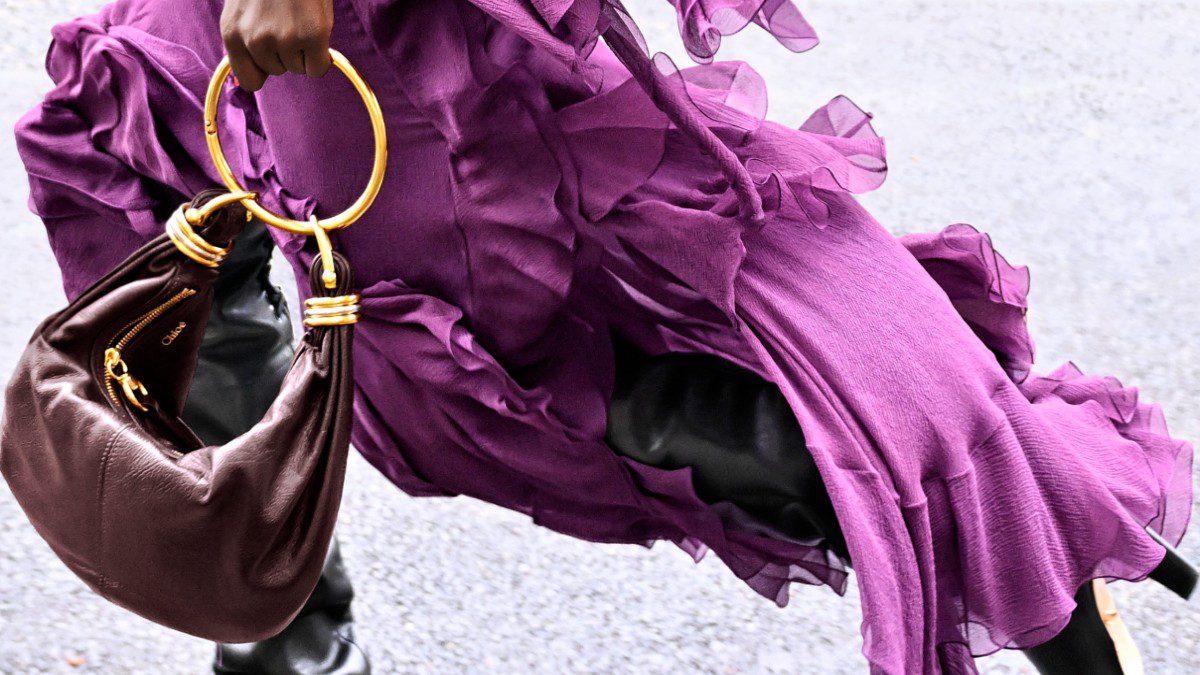 Αυτό είναι το χρώμα που θα βάψει ολόκληρη την γκαρνταρόμπα μας το φθινόπωρο του 2026