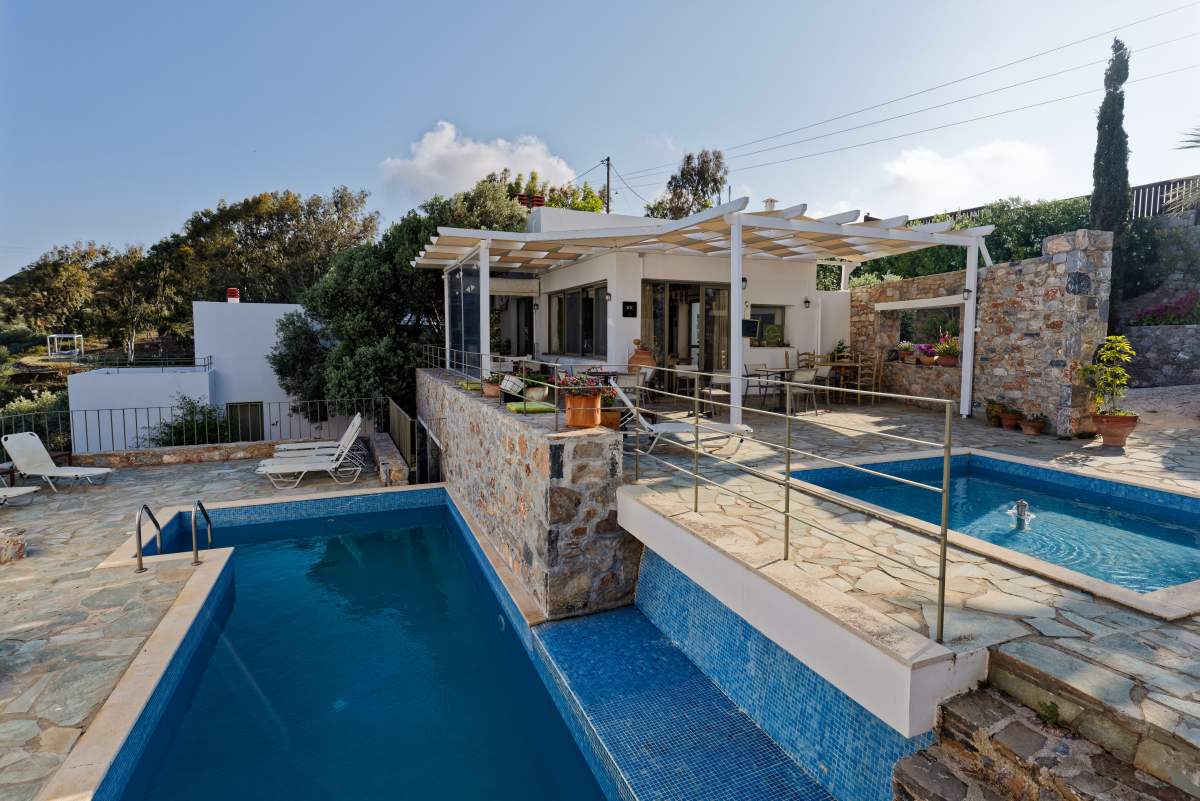 Mourtzanakis Residence