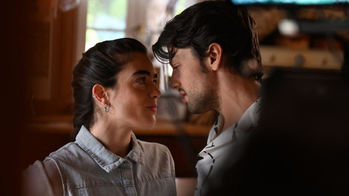 Να μ'αγαπάς Χάρης Κατερίνα