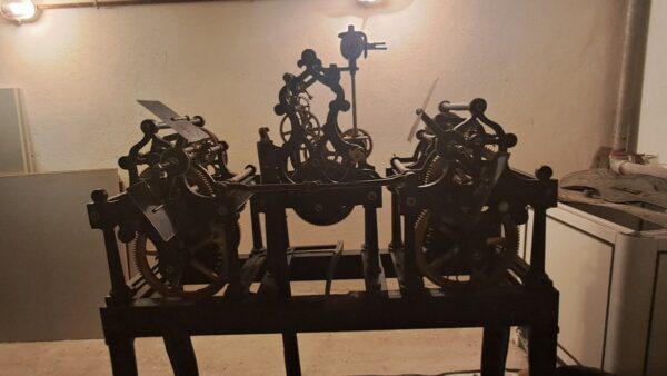 Πανίδης ρολόι Ελευσίνας