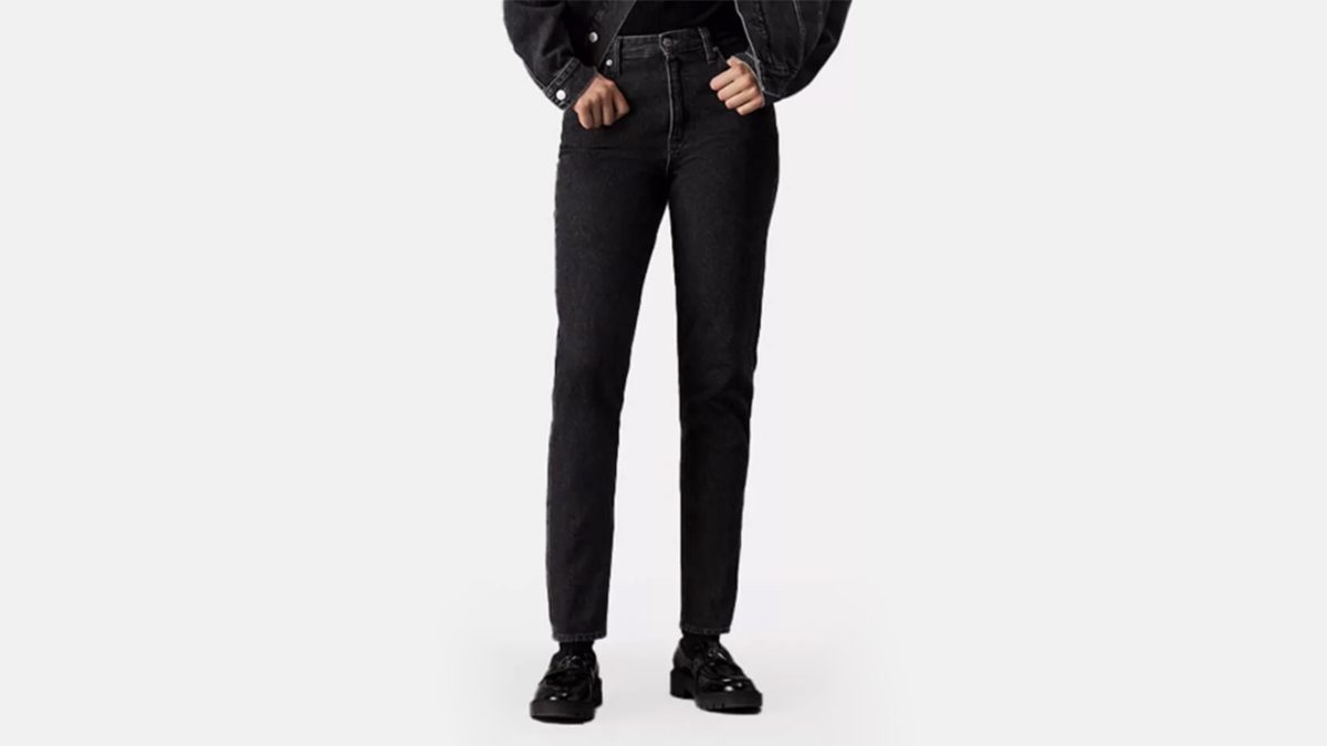 Μαρίνα Βερνίκου: Με ανατρεπτικό glam rock look στα μπουζούκια - Η λεπτομέρεια που έκανε τη διαφορά