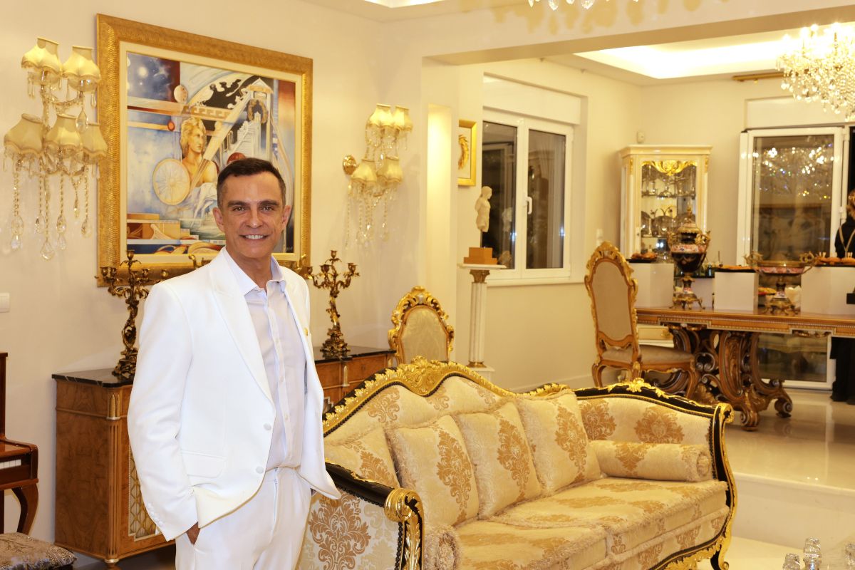 Μαρίνα Σταυράκη: Αποκλειστικό - Ένοπλοι κουκουλοφόροι την απείλησαν με μαχαίρι και την έκλεψαν!