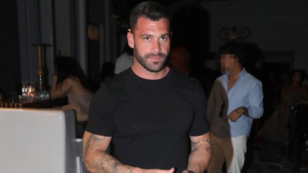 Ο Στάθης Σχίζας στη Μύκονο