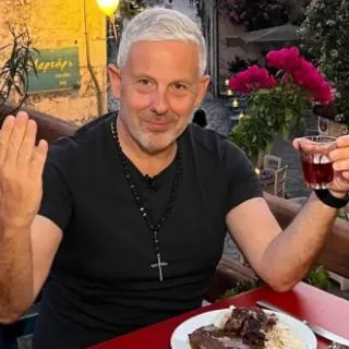 Τάσος Δούσης