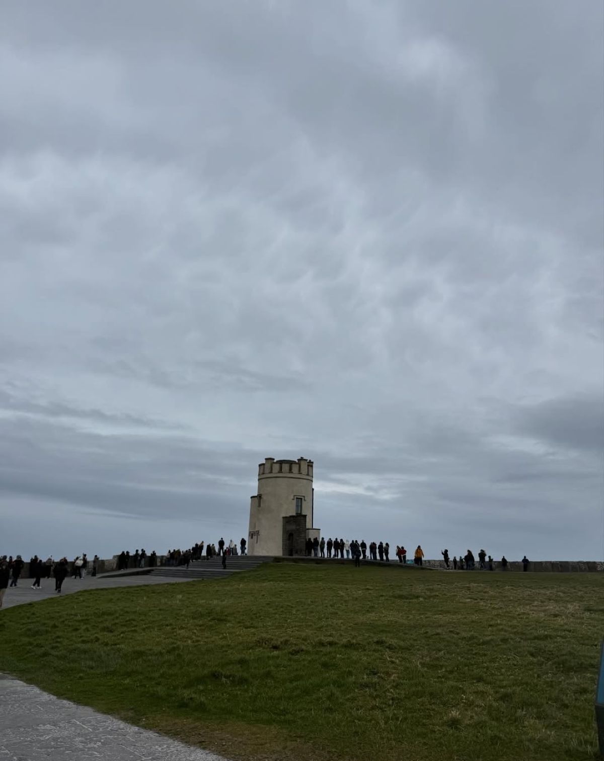 Ελένη Μενεγάκη Ιρλανδία