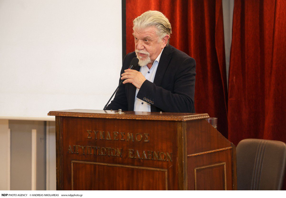 Γιάννης Βούρος